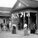 ルイ＆オーギュスト・リュミエール兄弟が“シネマトグラフ”で１８９７年の京都、剣道家ふたりの試合を撮影