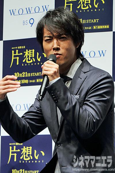 桐谷健太さん、中谷美紀さんから黙っているとイケメンなのに、話すと面白い。それが演技の幅になっていると絶賛されたことを受けて、照れ隠しなのかおどけてみせた