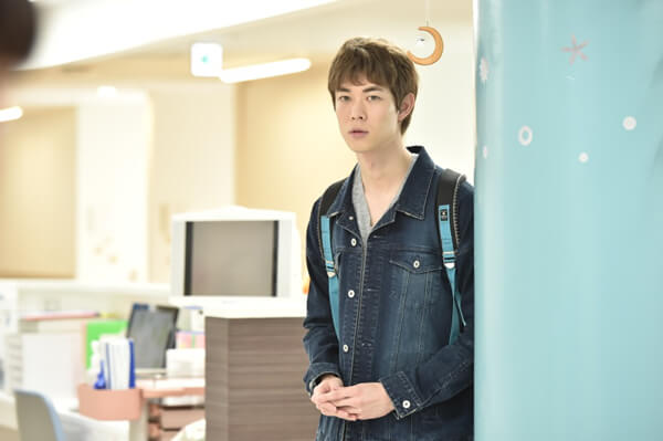 宮沢氷魚、TBSドラマ「コウノドリ」第一話の場面写真