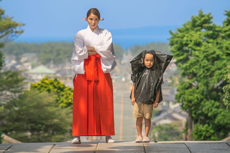 巫女っちゃけん。(広瀬アリス 主演×グ スーヨン監督)