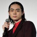 菅田将暉、映画『火花』＜スパークス＞vs.＜あほんだら＞火花散る特別試写会にて