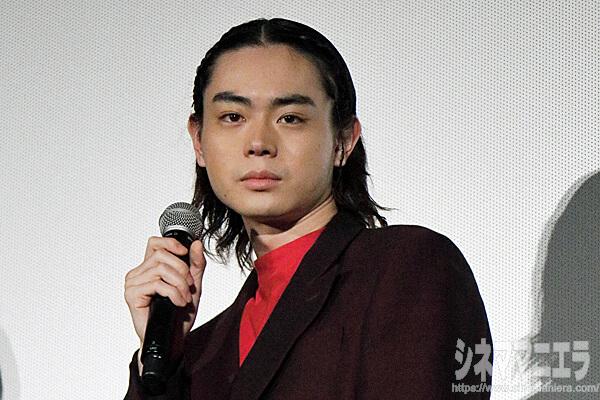菅田将暉、映画『火花』＜スパークス＞vs.＜あほんだら＞火花散る特別試写会にて