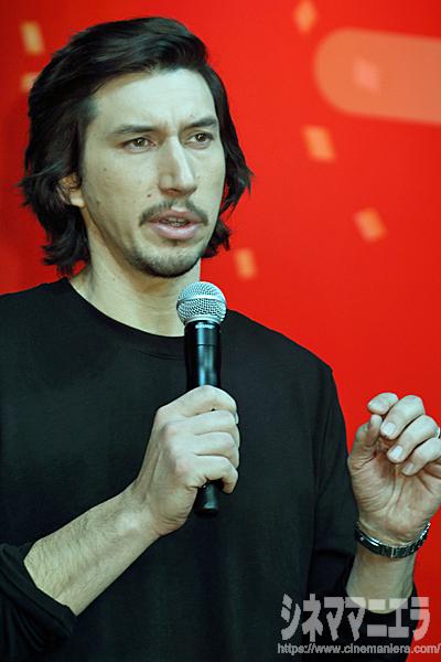 アダム・ドライバー、映画『スター・ウォーズ／最後のジェダイ』来日記者会見にて