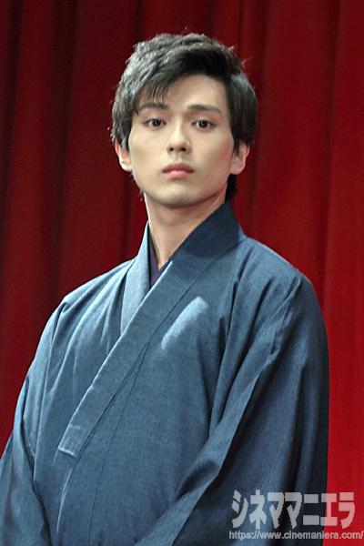 新田真剣佑、映画『ちはやふる －結び－』の完成披露試写会にて