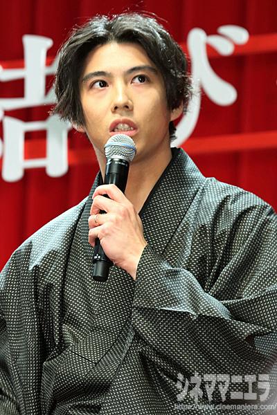 賀来賢人、映画『ちはやふる －結び－』の完成披露試写会にて