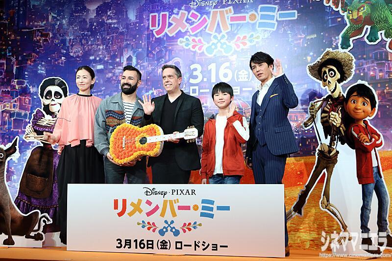 左から松雪泰子、エイドリアン・モリーナ共同監督、リー・アンクリッチ監督、石橋陽彩、藤木直人