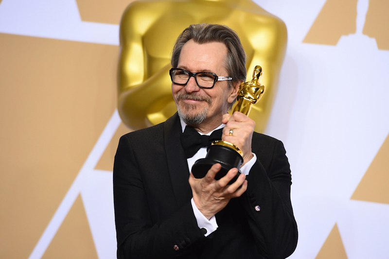 ゲイリー・オールドマン、主演男優賞を初受賞!映画『ウィンストン・チャーチル/ヒトラーから世界を救った男』