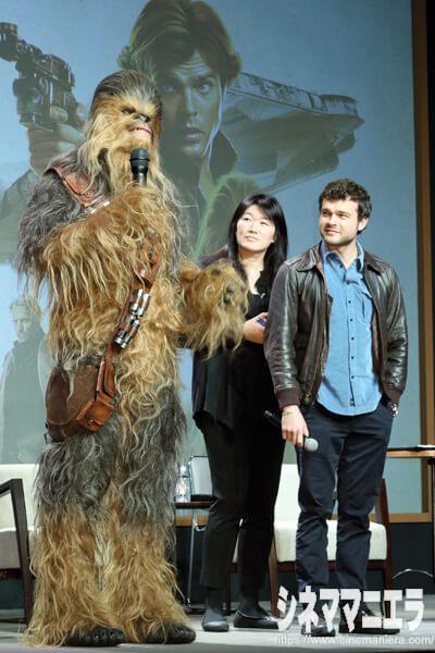 一言ご挨拶でマイクを手にアノ声を響かせたチューバッカ