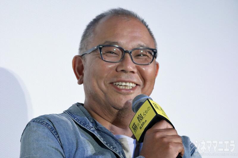 犬童一心監督、映画『猫は抱くもの』完成披露試写会