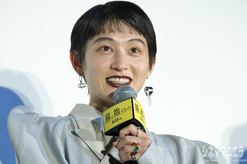 コムアイ（水曜日のカンパネラ）、映画『猫は抱くもの』完成披露試写会