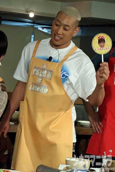 関口メンディー「レミチャンス」の札をあげる