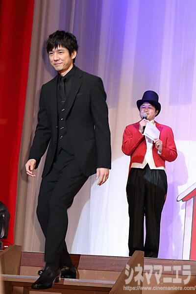 西島秀俊、ダンボのレッドカーペットへ