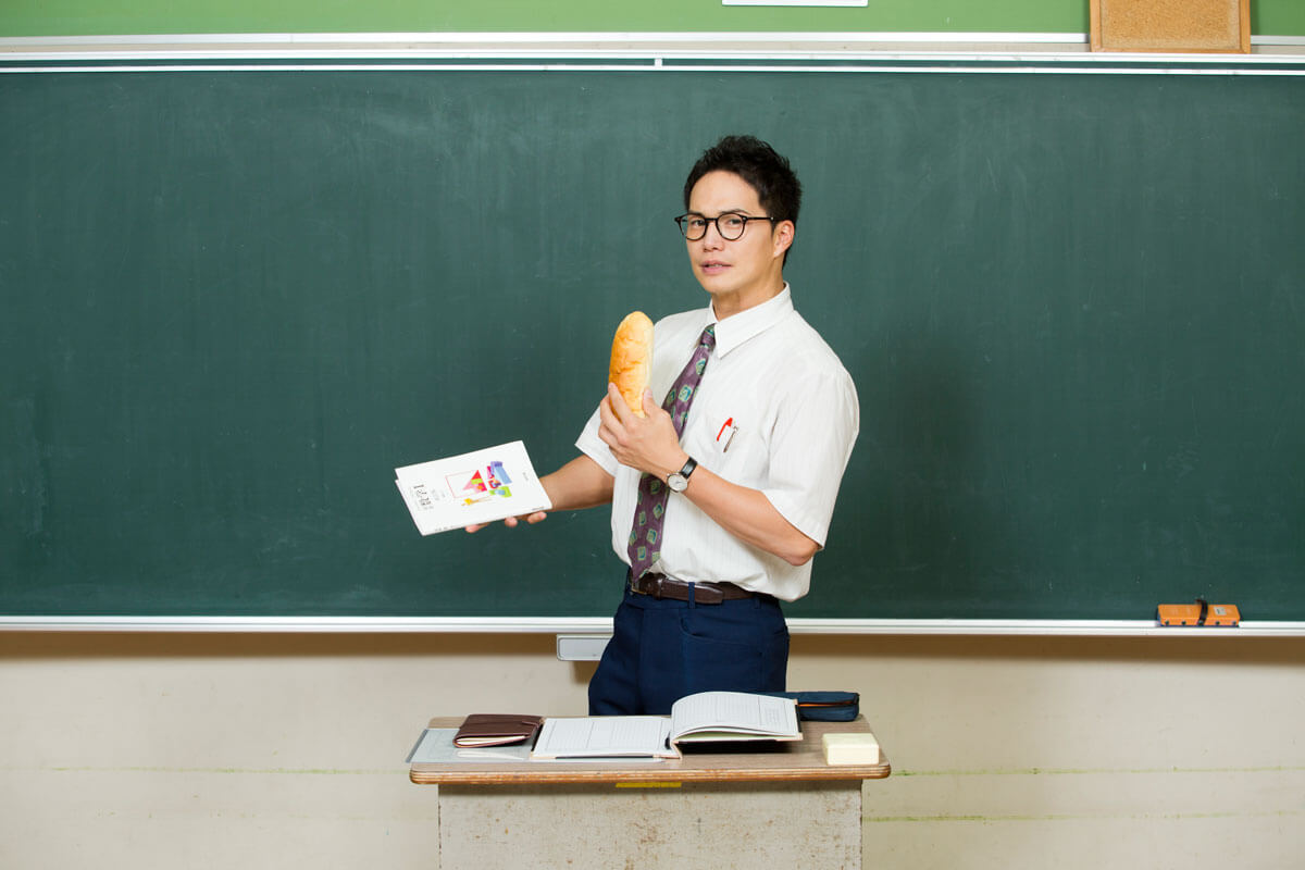 市原隼人「おいしい給食」給食マニアの中学教師役