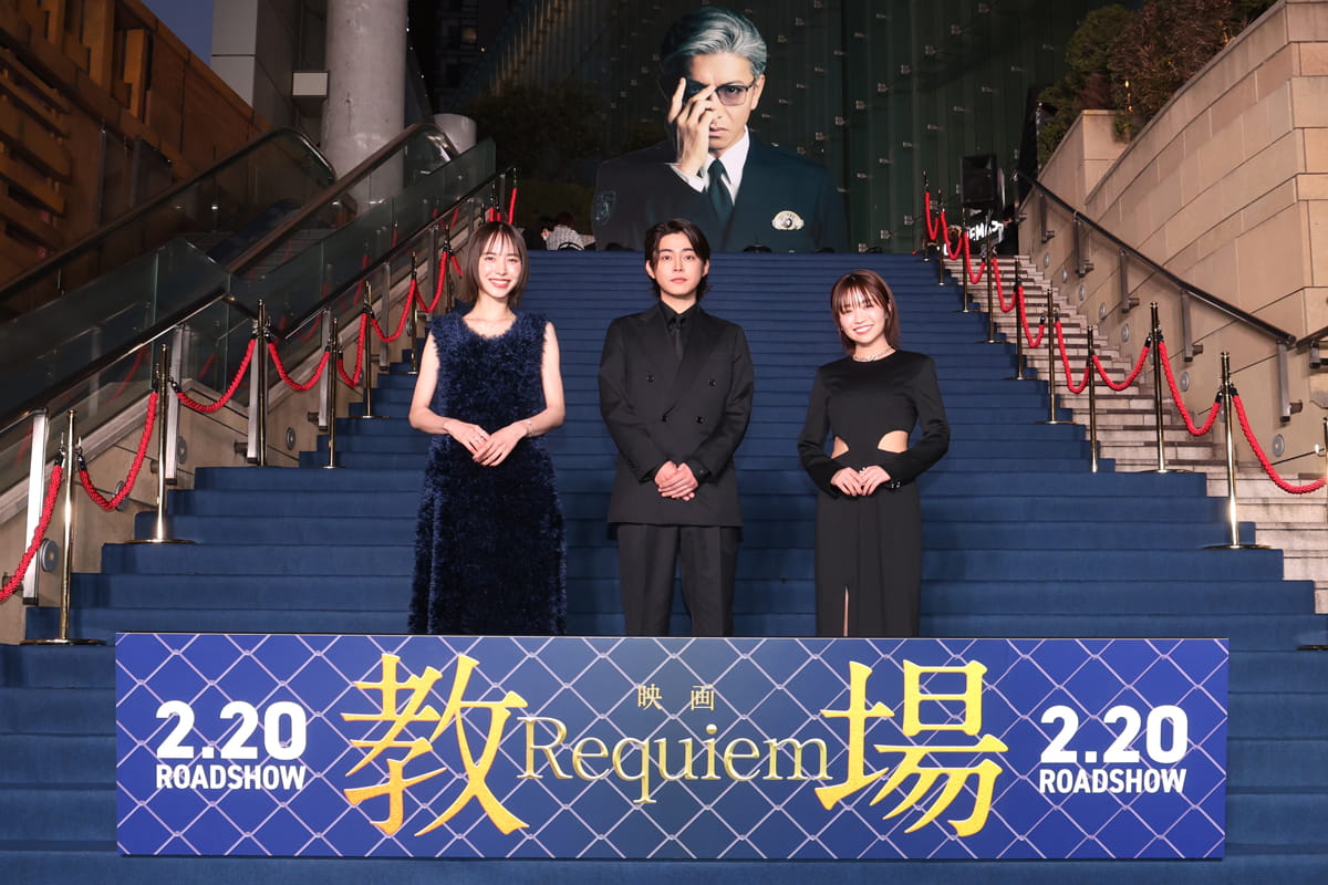 左から井桁弘恵、倉悠貴、大原優乃